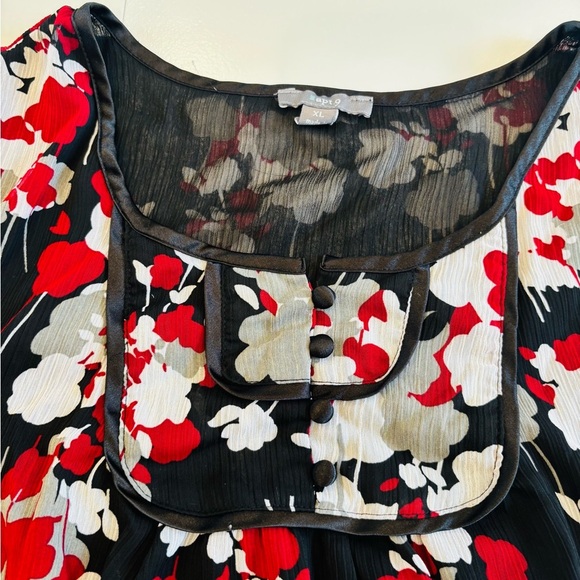 Apt. 9 Black and Red Floral Top - Picture 3 of 8